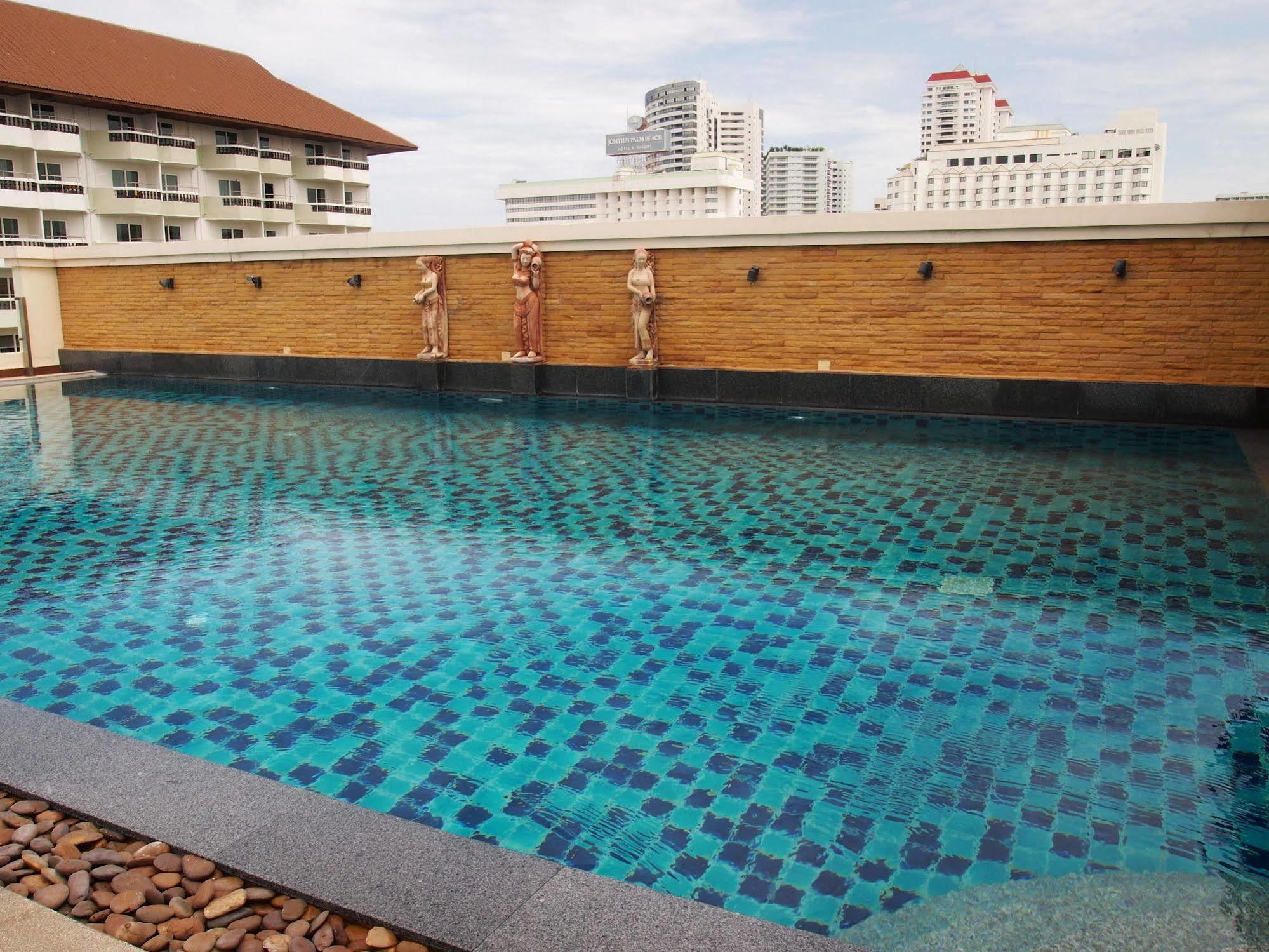 The Paradise Residence Condominum Pantai Jomtien Luaran gambar